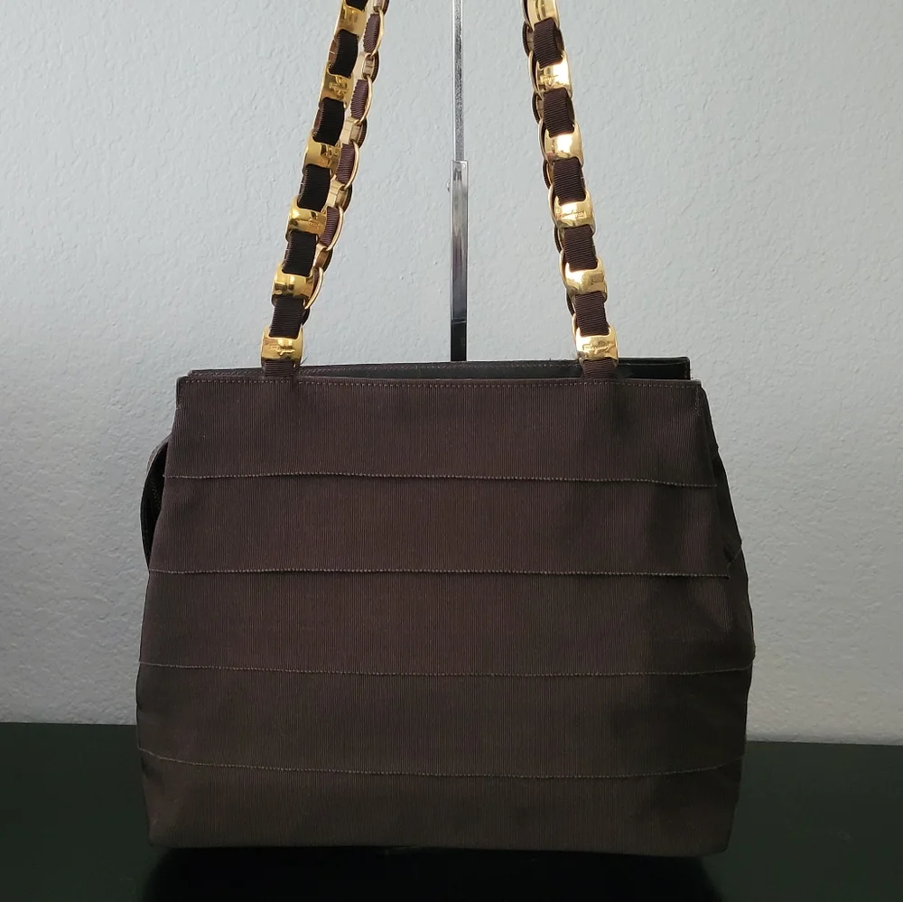 Salvatore Ferragamo Vintage Gancini Vara Chain Shoulder Bag - Picture 2 of 14